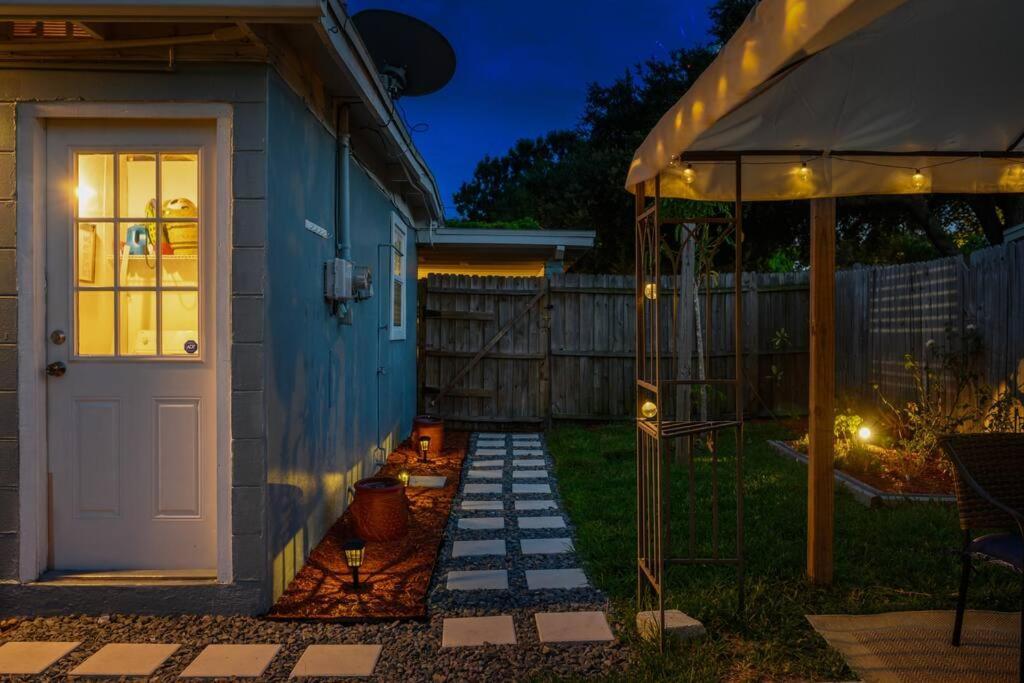 The Spanish Beach Home Only 10Mins From The Beach! Largo Exterior photo